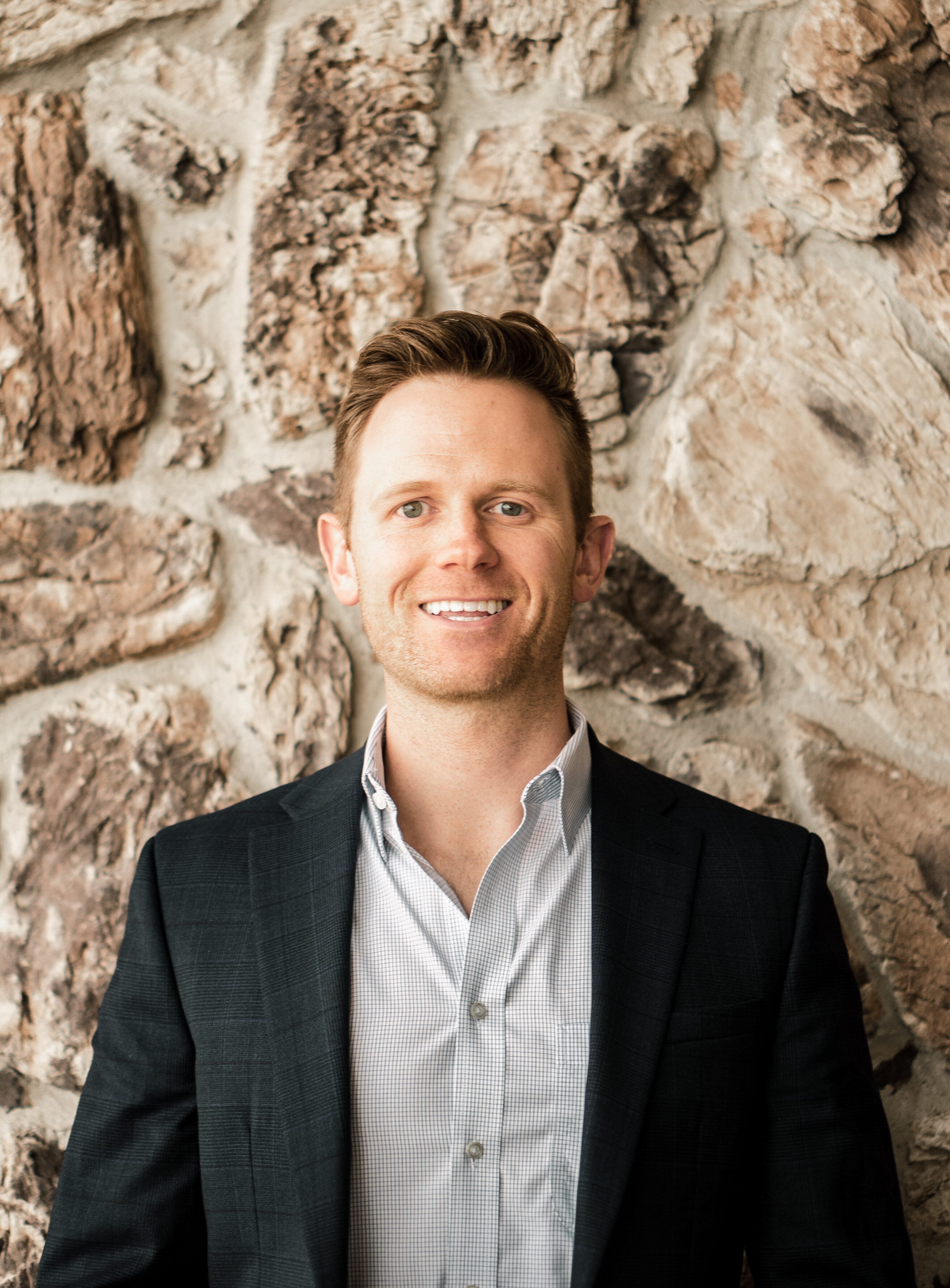 Headshot Tyler Jones